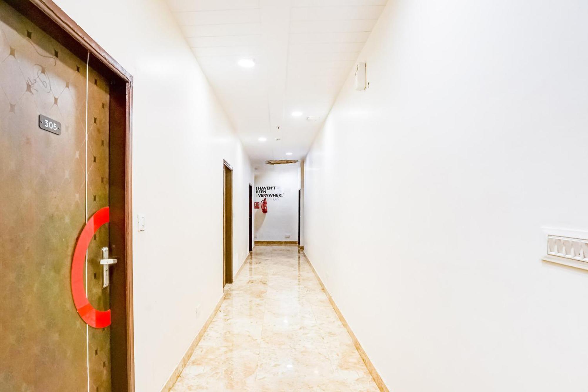 Super Townhouse Jagatpura Hotel Jaipur Eksteriør billede