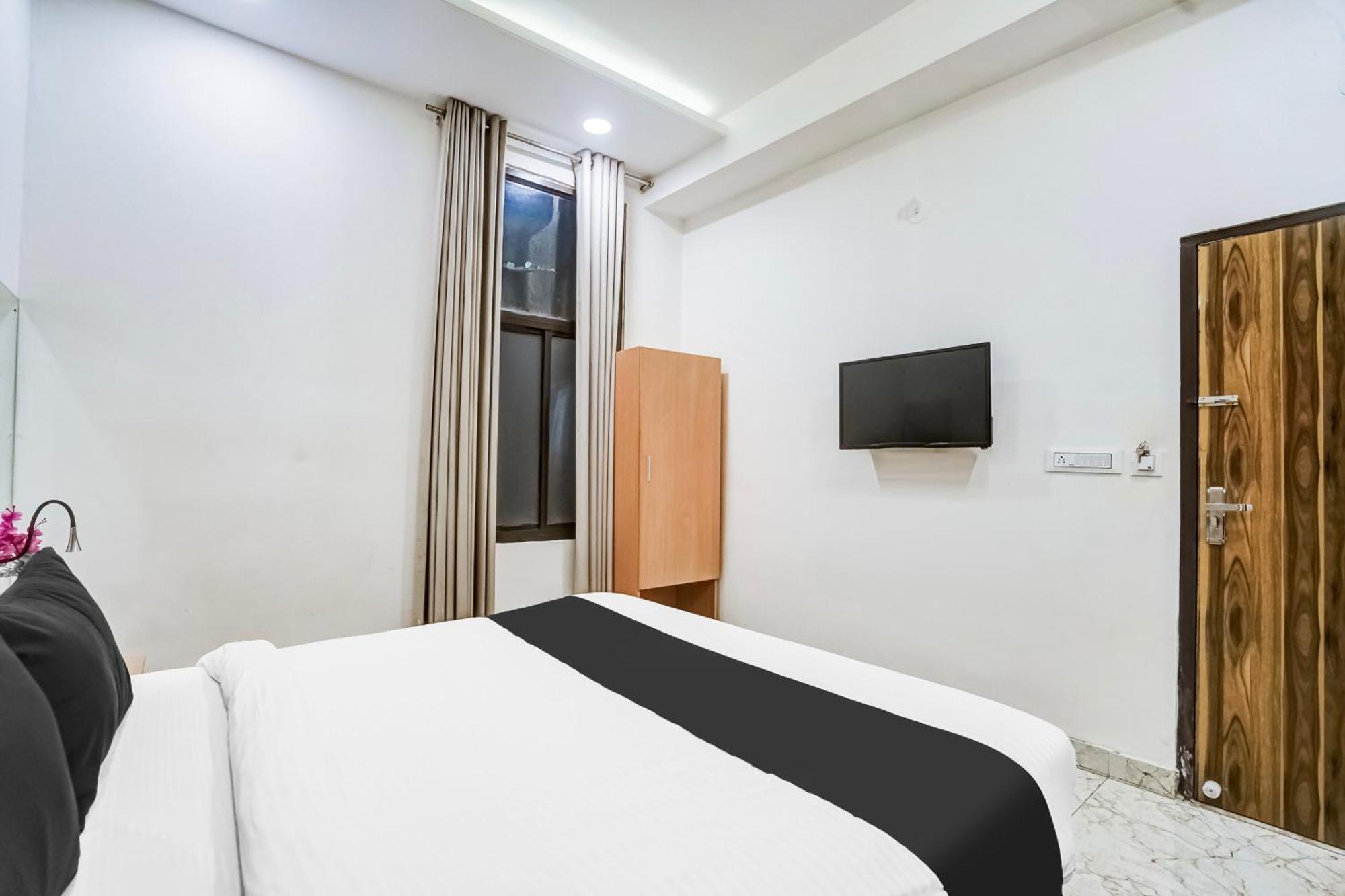 Super Townhouse Jagatpura Hotel Jaipur Eksteriør billede